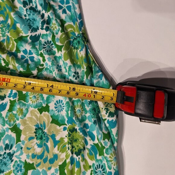 Never Worn Amour Vert Victoria Viscose Top in Naples Floral, size XL - Picture 9 of 11